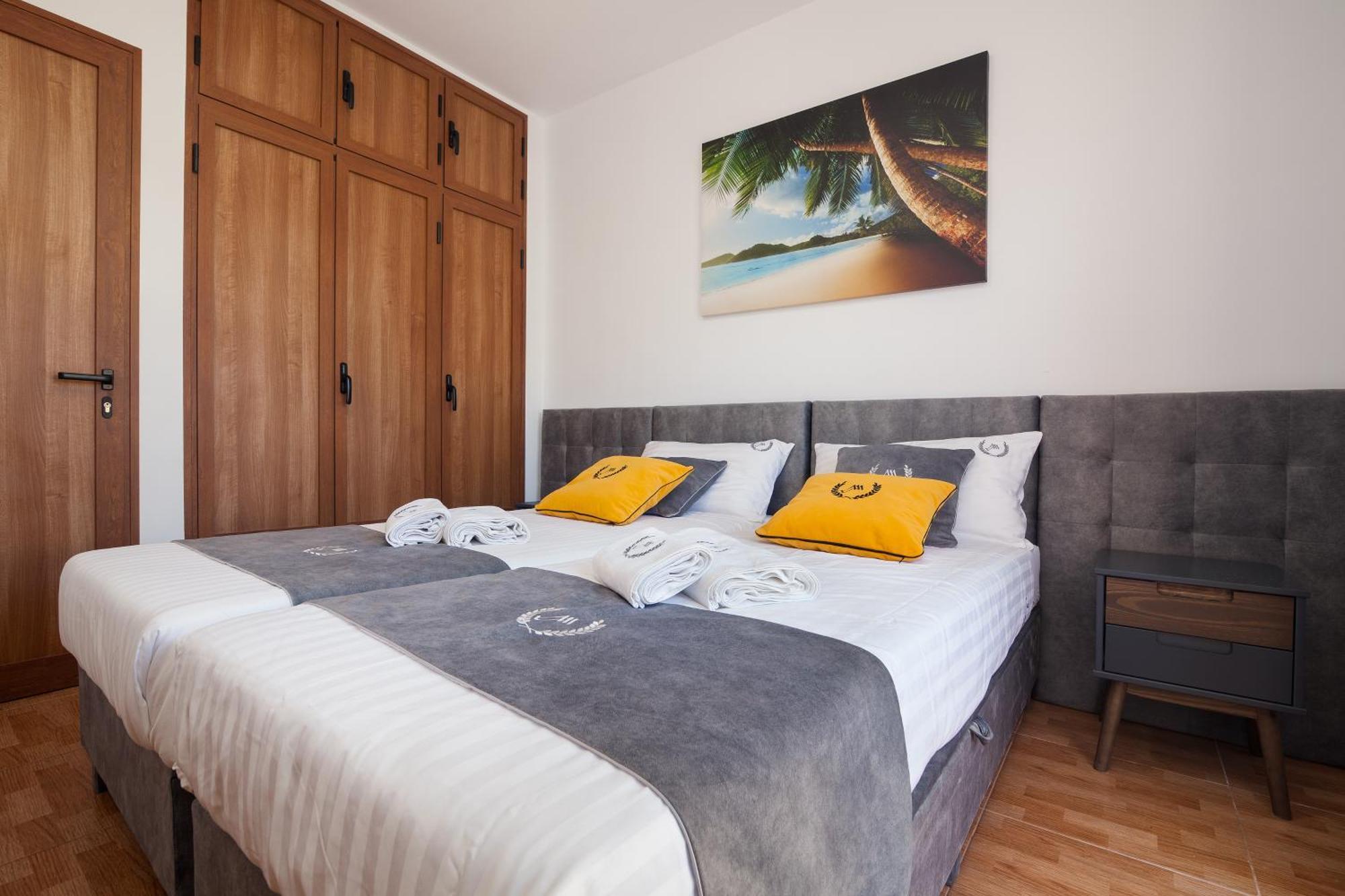 Apartament Orlando Адехе Екстер'єр фото