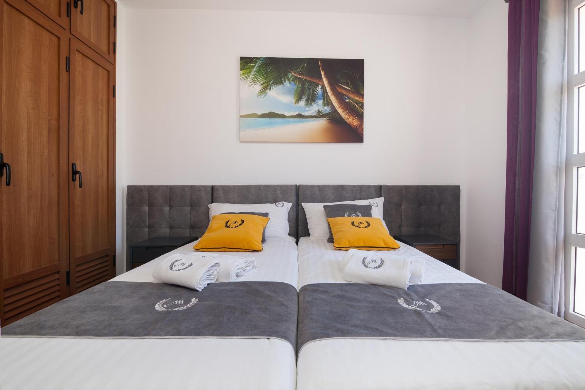 Apartament Orlando Адехе Екстер'єр фото
